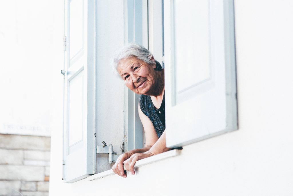 La tercera edad en una residencia de ancianos en Sevilla